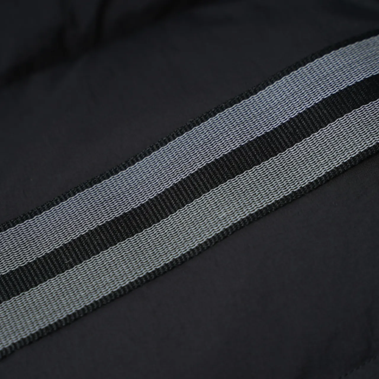 P560 CANADA GOOSE丨Canada Goose 2804 chest label soft fabric stand collar down vest Color: black with red label Size: XS-XXL